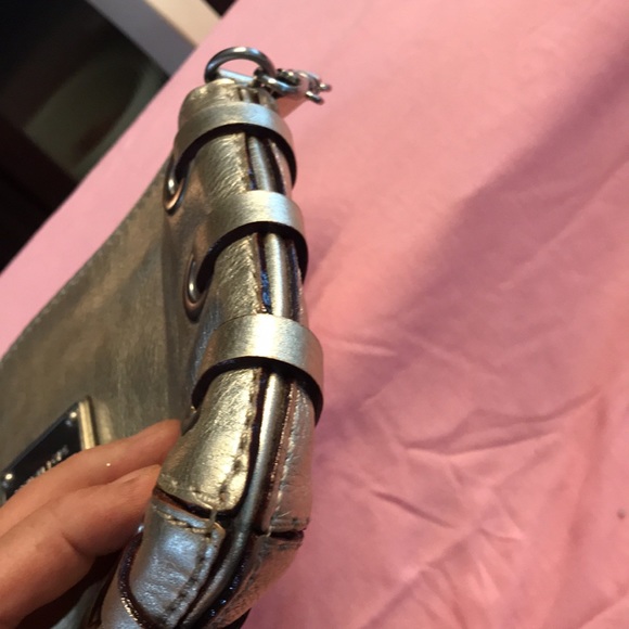 Michael Kors clutch bag. Very nice bag! Gold - Picture 13 of 16